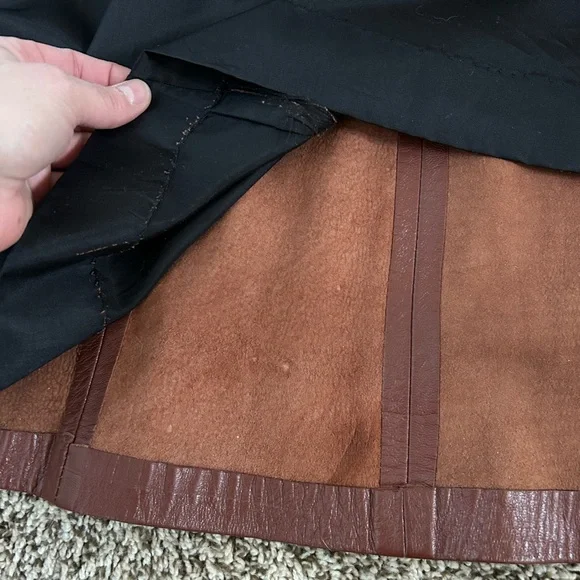 Vintage Genuine Leather Trench Coat — Brown (Fits Like Size 6) - Picture 6 of 8